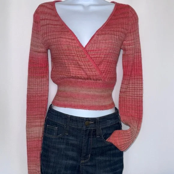 American Eagle Wrap Front Crop Bubble Top - Picture 1 of 6